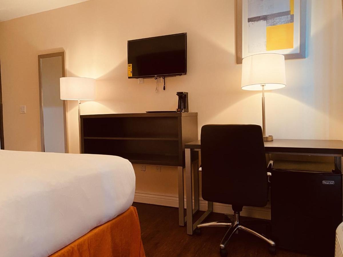 Quality Inn New York Bagian luar foto