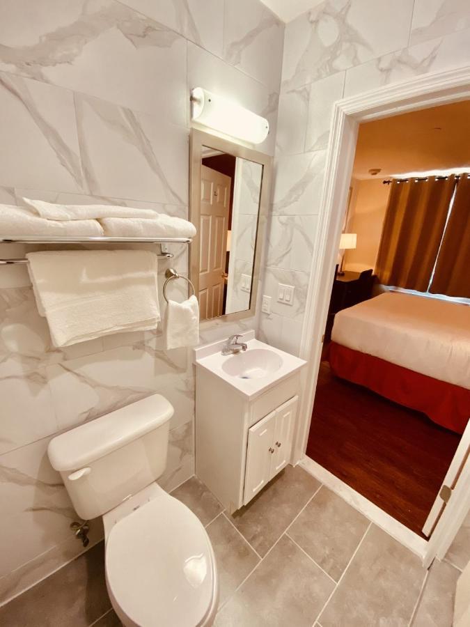 Quality Inn New York Bagian luar foto